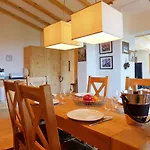 Regina B9 By Interhome * ヴィラール・シュル・オロン