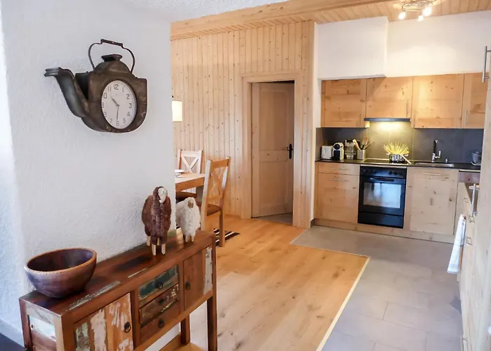 Regina B9 By Interhome *