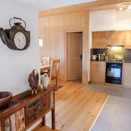 Regina B9 By Interhome *