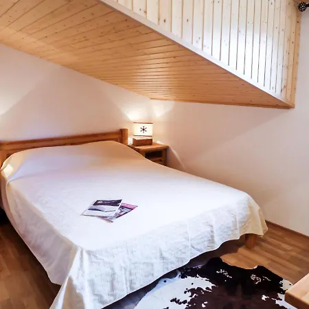 Regina B9 By Interhome